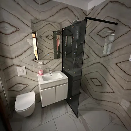 Lägenhet Apartamentagollitirana *