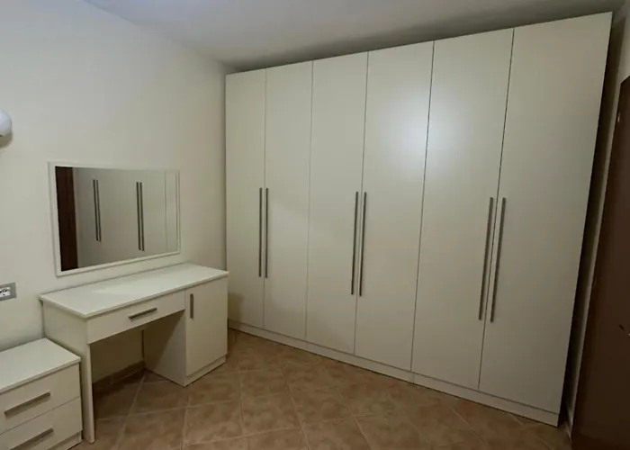 Apartamentagollitirana * تيرانا