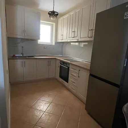 Apartamentagollitirana Апартаменты